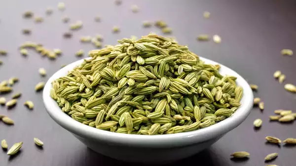 رازیانه برای باز شدن قاعدگی